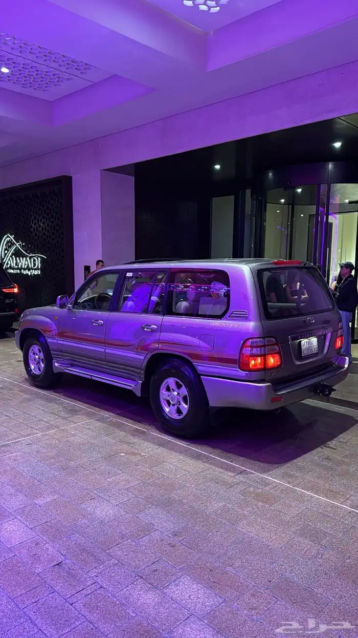 لاند كلوزر 2004 8