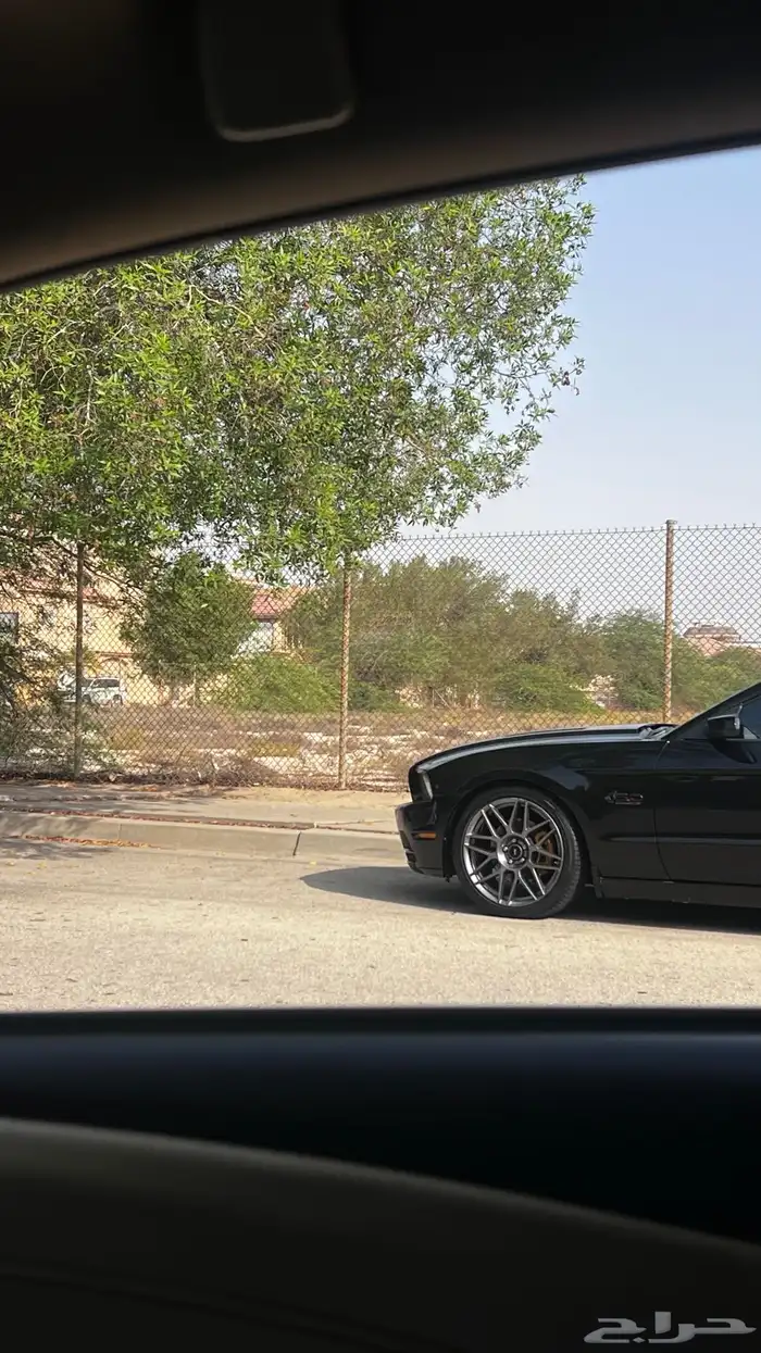 موستنج 2013 اسود قير عادي 8V 12