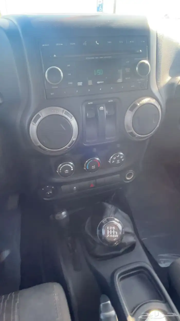 للبيع جيب رانجلر 2012 3