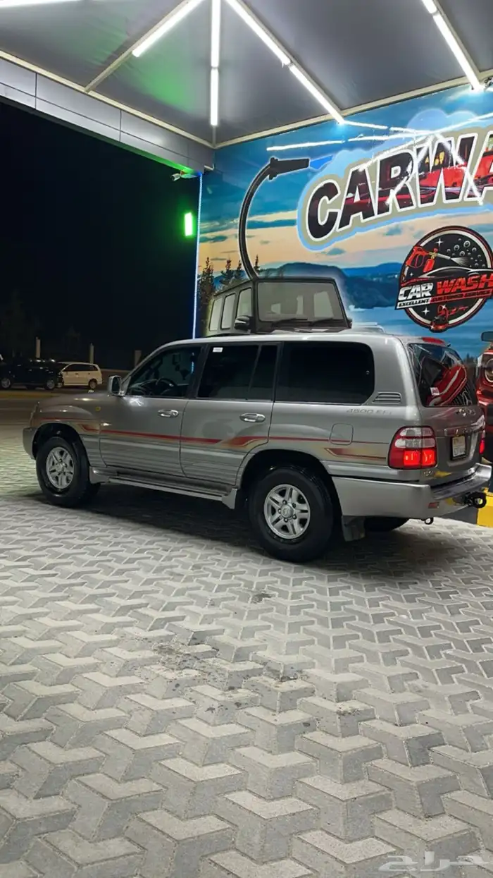 لاند كلوزر 2004 2