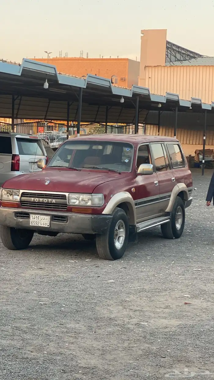 للبيع جيب صالون 93 0