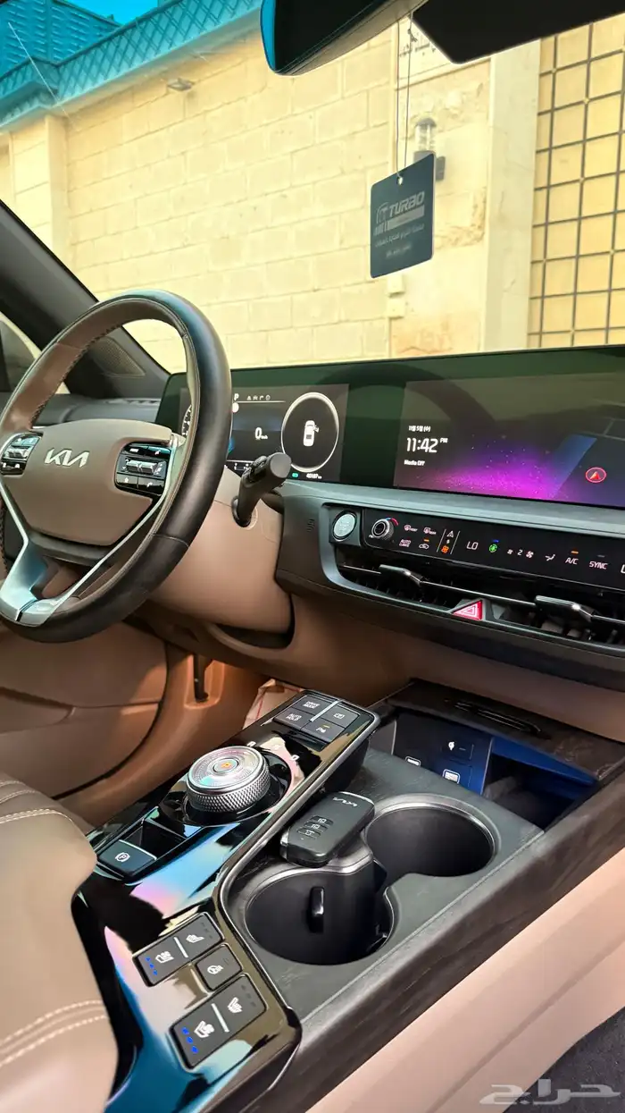 كيا K8 موديل 2022 فل اوبشن بحالة الوكالة- V6- 13