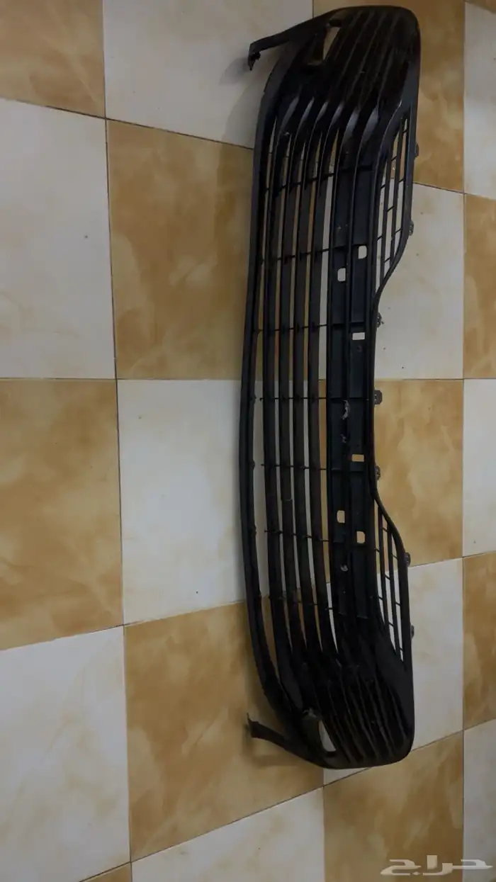 شنطه كامري وصدام امامي شبك اسود كامري2019 3