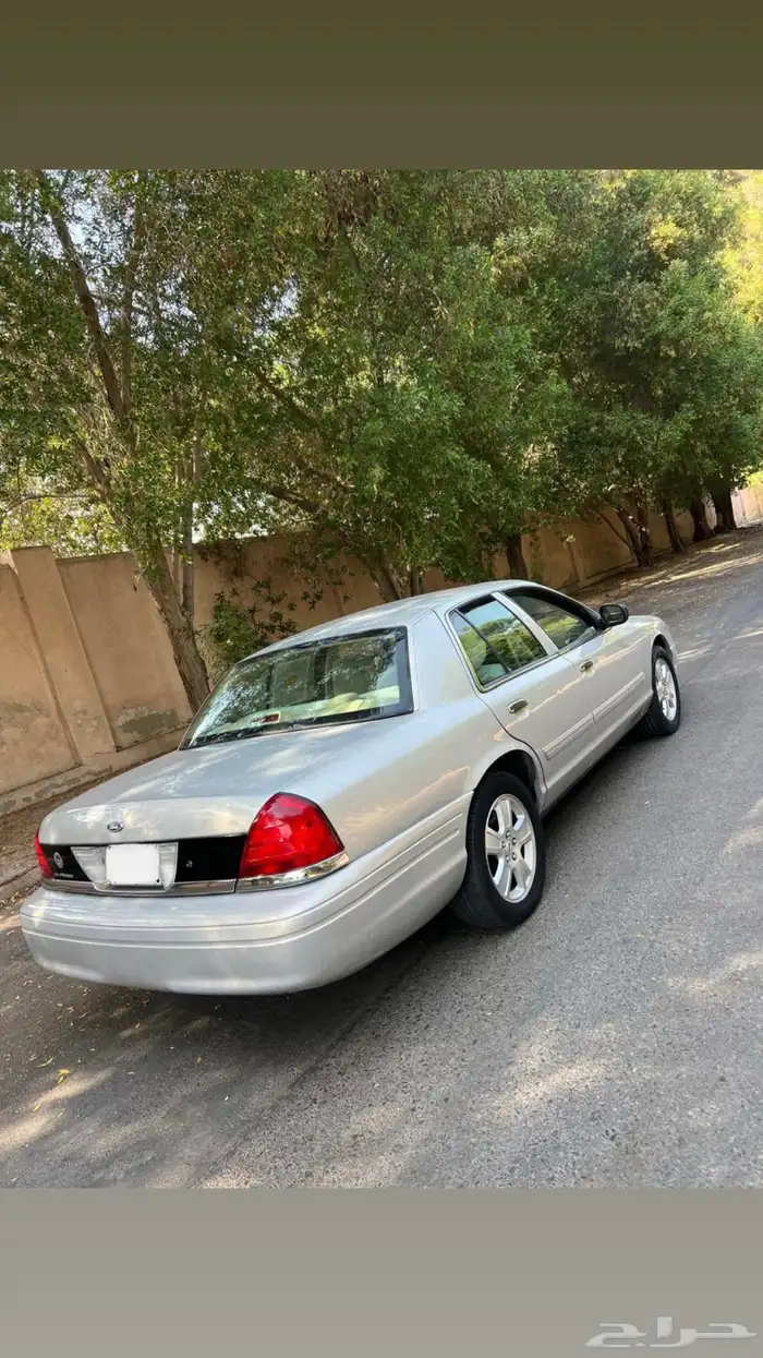 فور - كراون فكتوريا 4