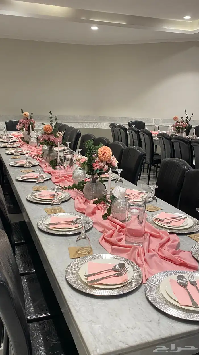 تنسيق طاولات طعام والصحون وجميع ملحقاتها 4