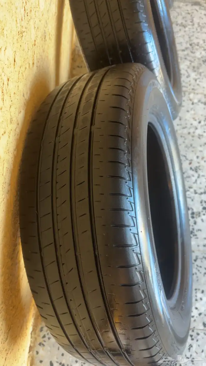 كفرات بريجستون كامري 5