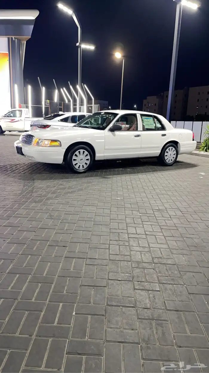 فورد فكتوريا بوليسي 2009 4