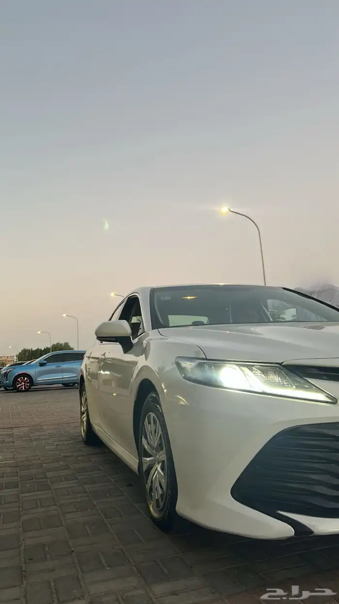 للبيع كامري 2020 ستاندر 2