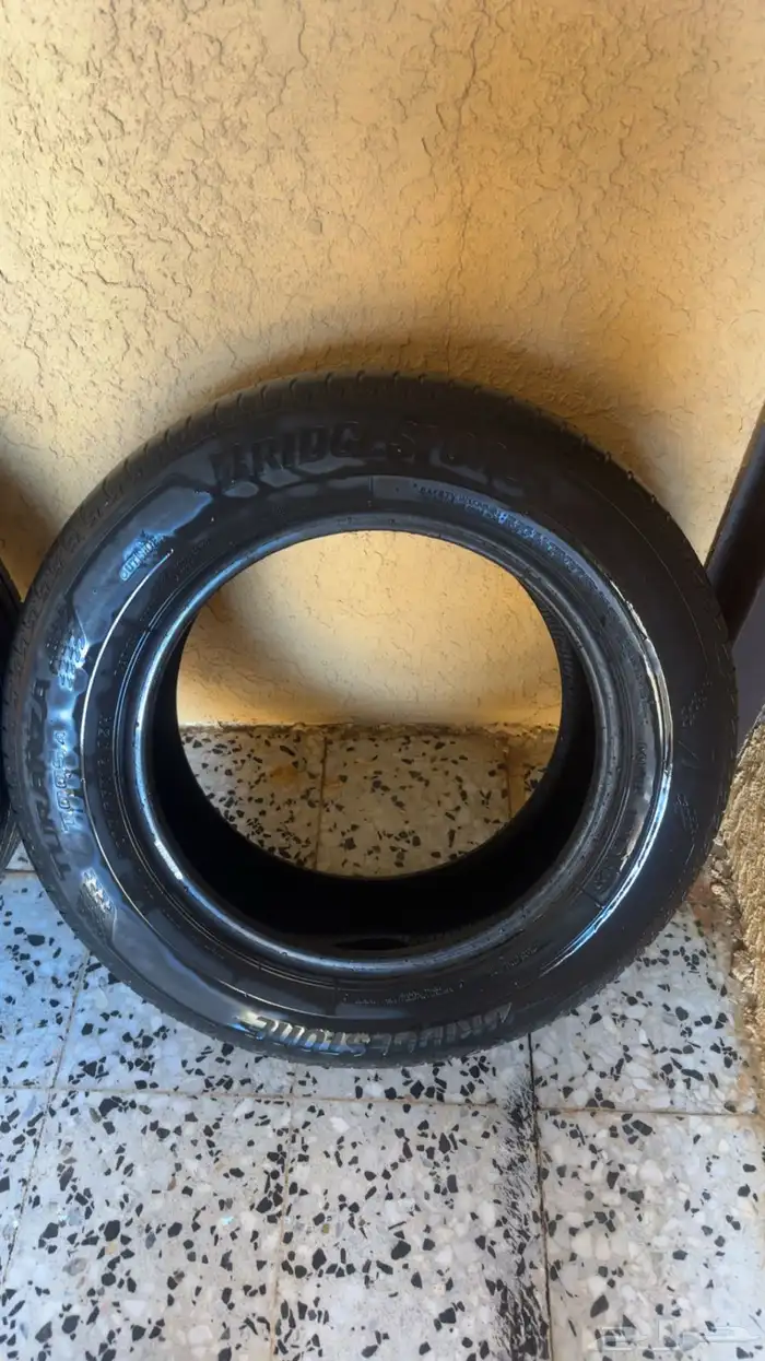 كفرات بريجستون كامري 2