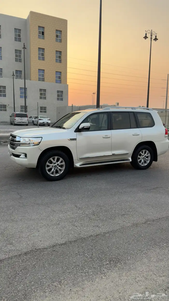 جيب لاندكروزر 2021 GXR دبل 6 سلندر نظيف 0