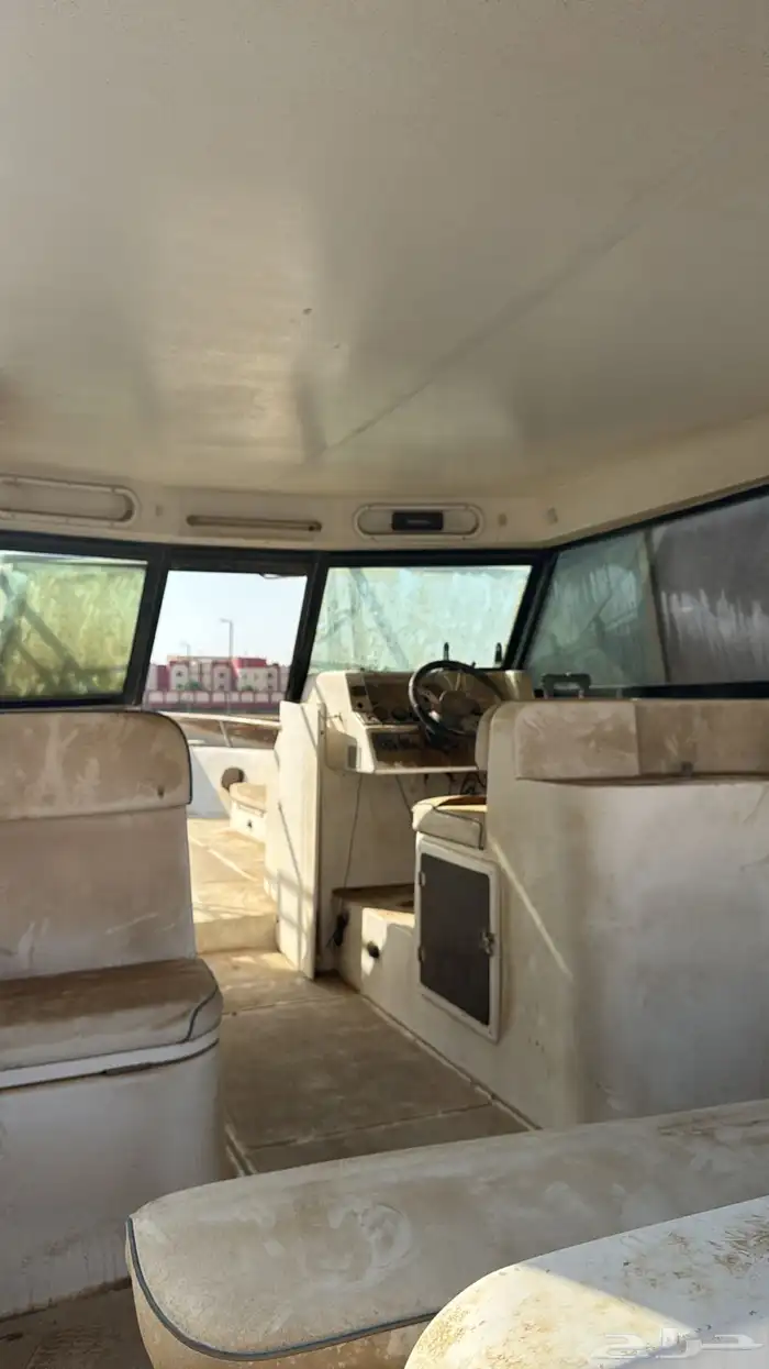 للبيع قارب قولف كرفت 33 قدم قدح فقط 4