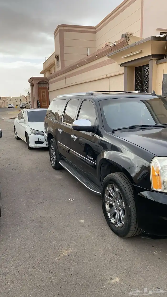 جمس دينالي 2007 لون اسود 0