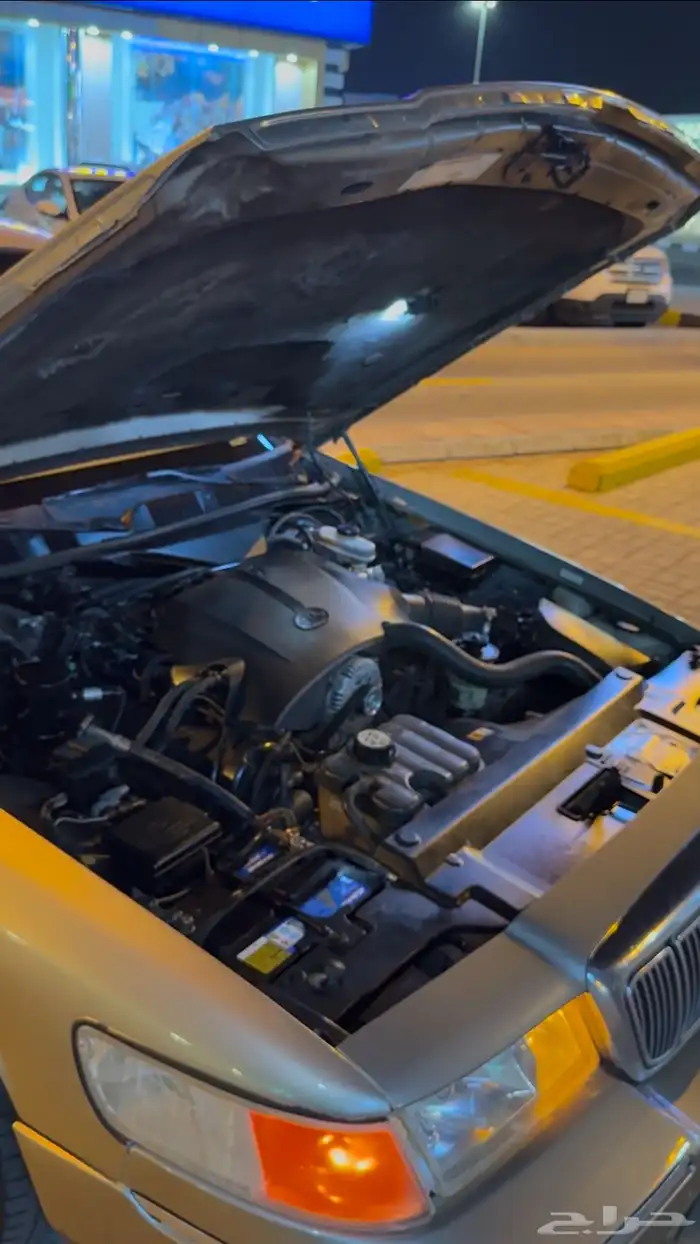 فورد جراند ماركيز 2001 نظيفة 100 40