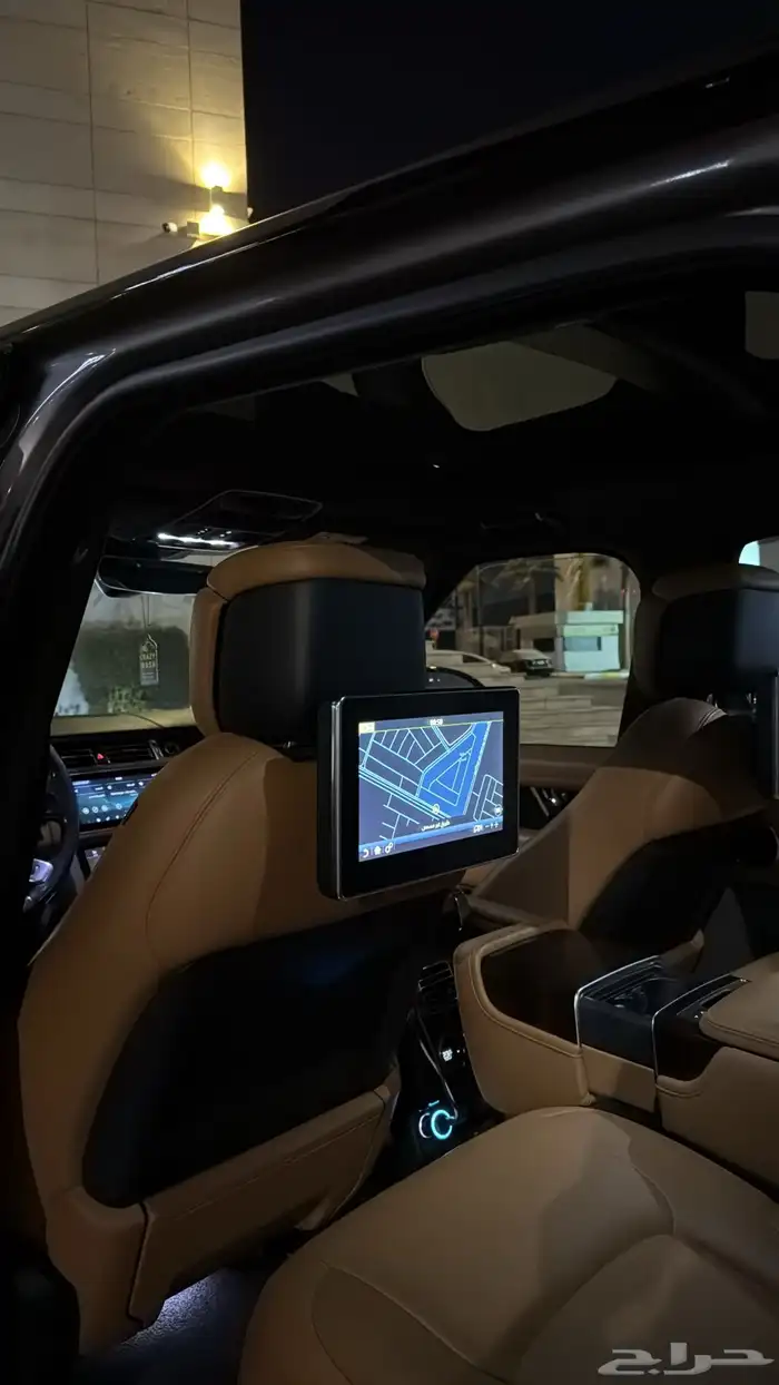 رنج روفر 2021 وأتوبيقرافي 8 سلندر 8