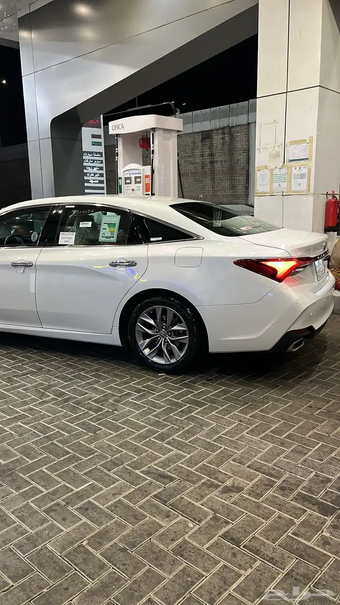 افالون 2022 نضيفه XLE 5