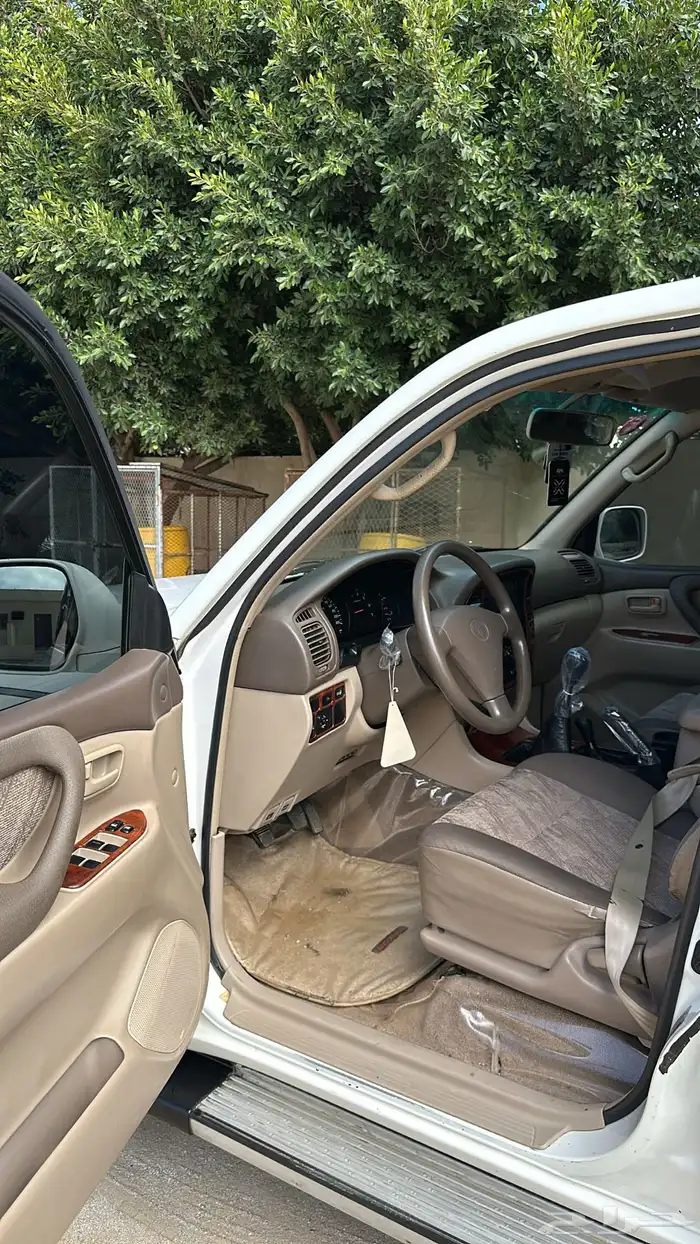 لاند كلوزر صالون 2002 3