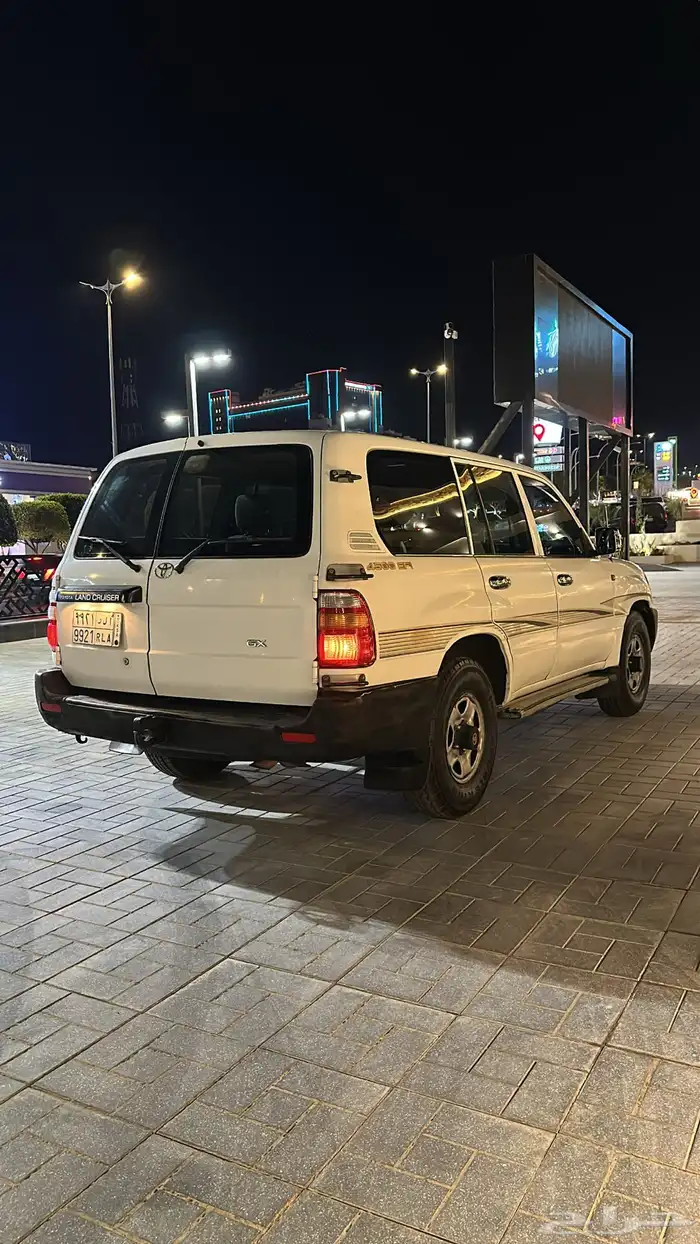لاندكروزر 2001 1