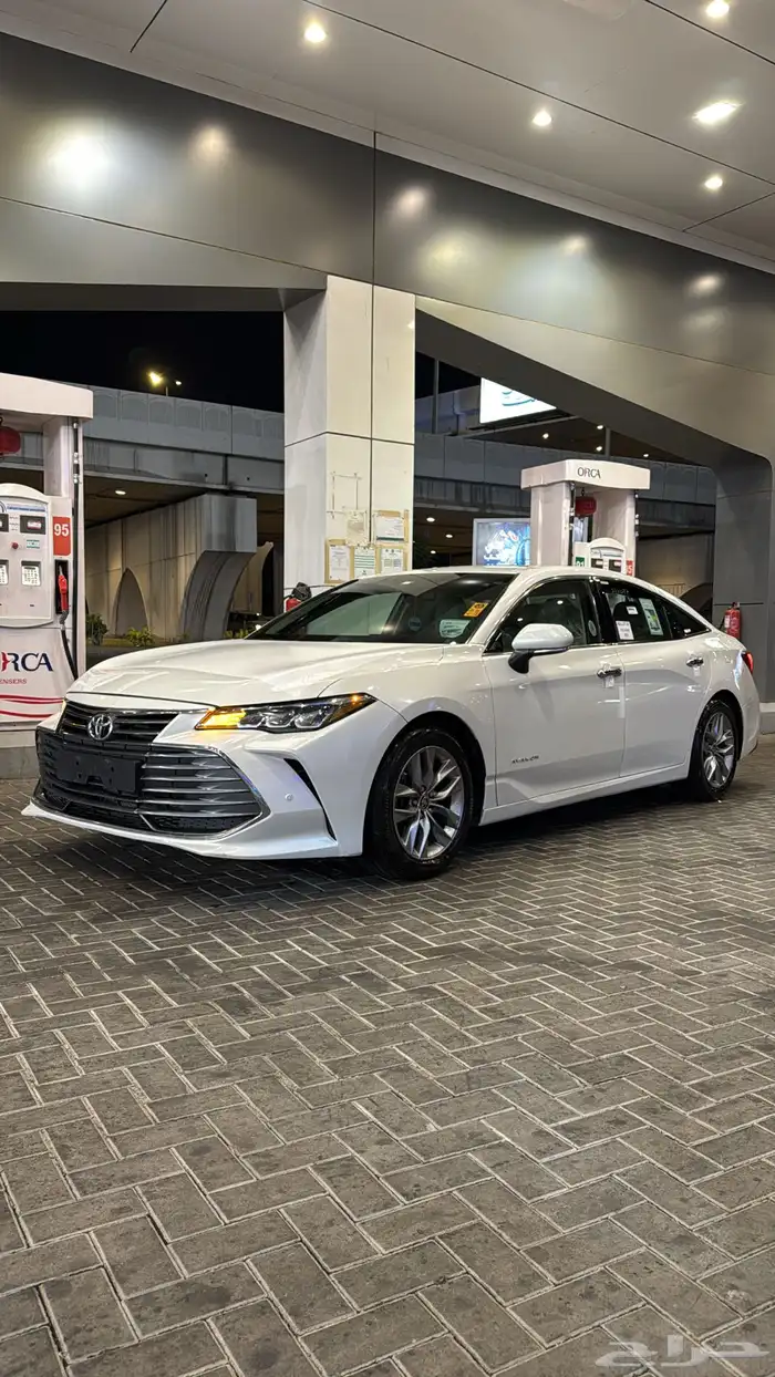 افالون 2022 نضيفه XLE 4