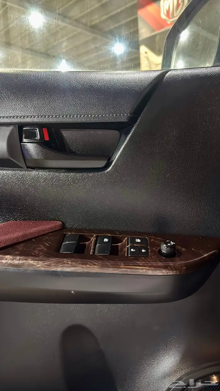 هايلكس فل 2020 عداد 82 سعودي 6