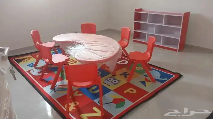 مراجيح جدارية طاولات وكراسي 16