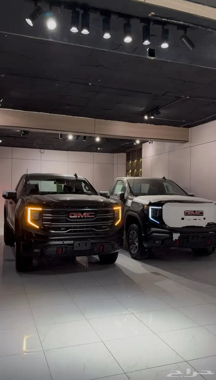 لتأجير السيارات الVIPصقر واحد رنج روفر لكزس 12