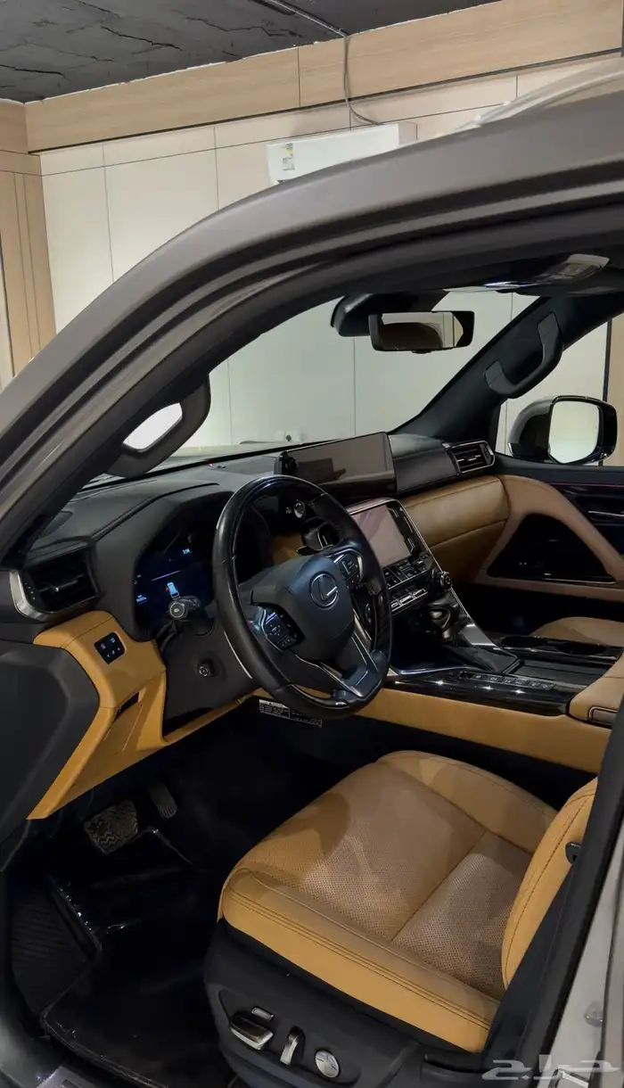 لتأجير السيارات الVIPصقر واحد رنج روفر لكزس 13