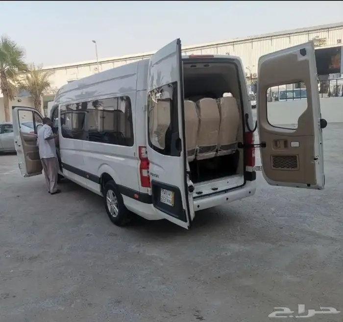 باصات هايس صيني (فتون )بسآئق أو بدون سآئق 1