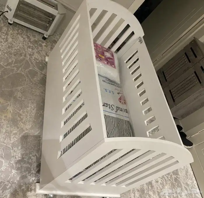 سرير خشب أطفال مواليد الون ابيض مقاس 60 120 سم جديد 5