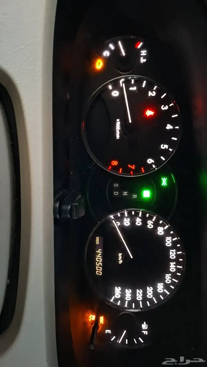 للبيع تايوتا أفالون مديل 2008 9