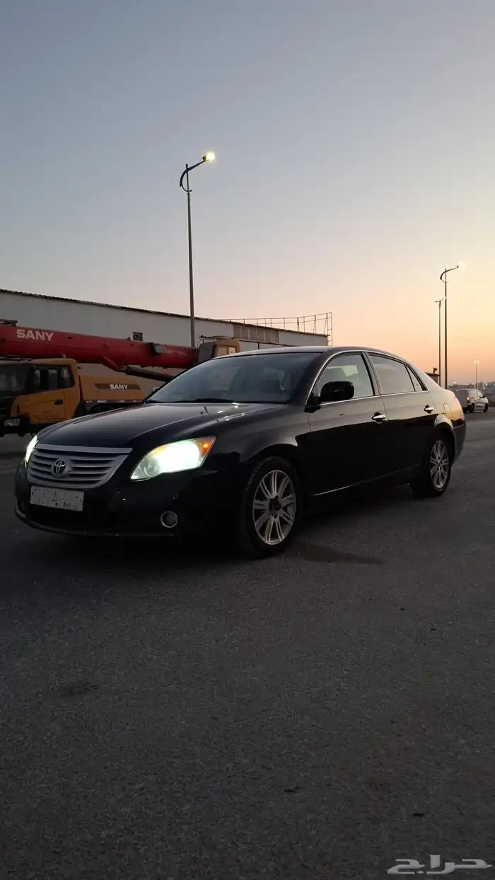 للبيع تايوتا أفالون مديل 2008 1