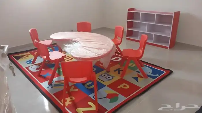 مراجيح جدارية طاولات وكراسي 20