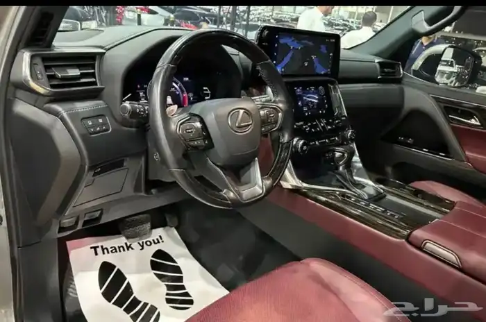 لكزس LX600 موديل 2022 فل كامل BB نظيف جدآ 12