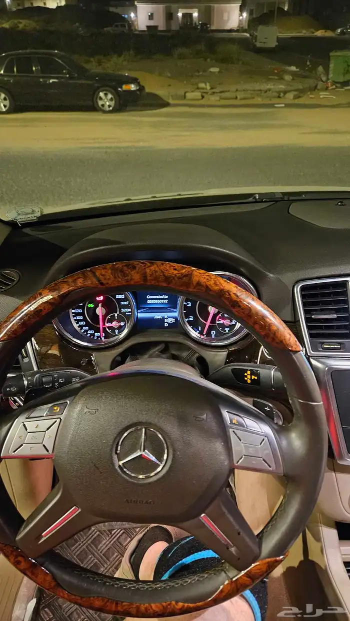 مرسيدس ML350 موديل 2014  اللون أسود ملكي 34