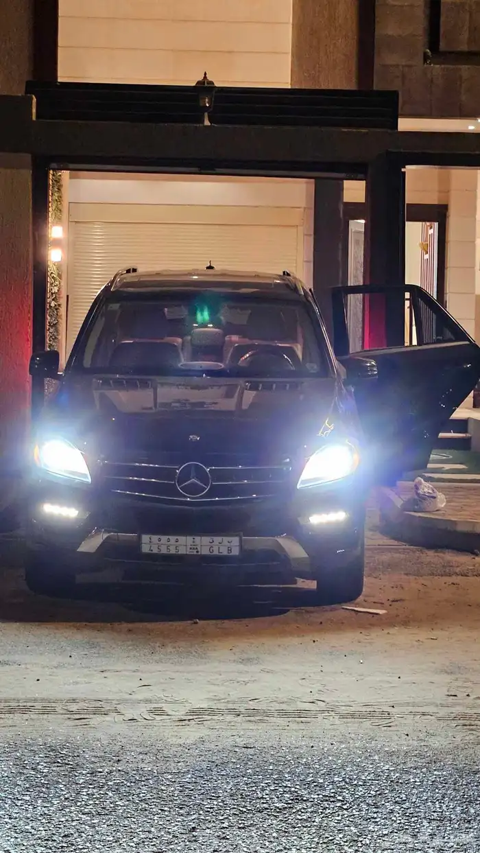 مرسيدس ML350 موديل 2014  اللون أسود ملكي 15