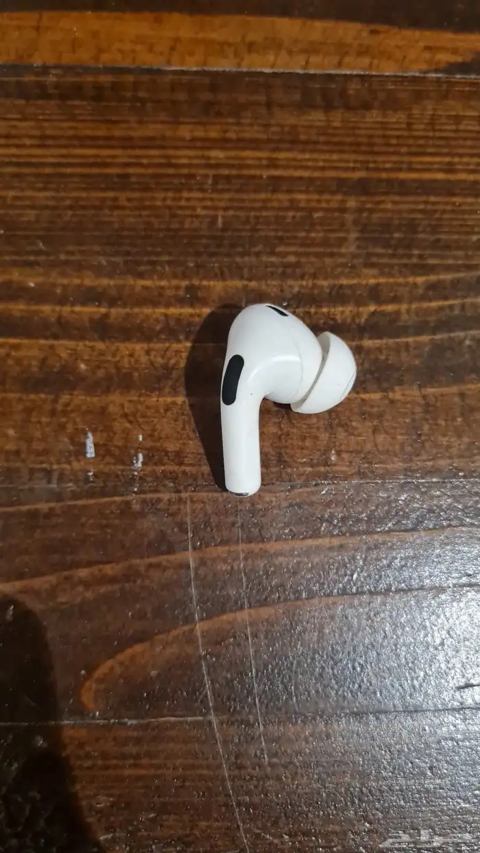 Airpods Pro 1 يمين 1