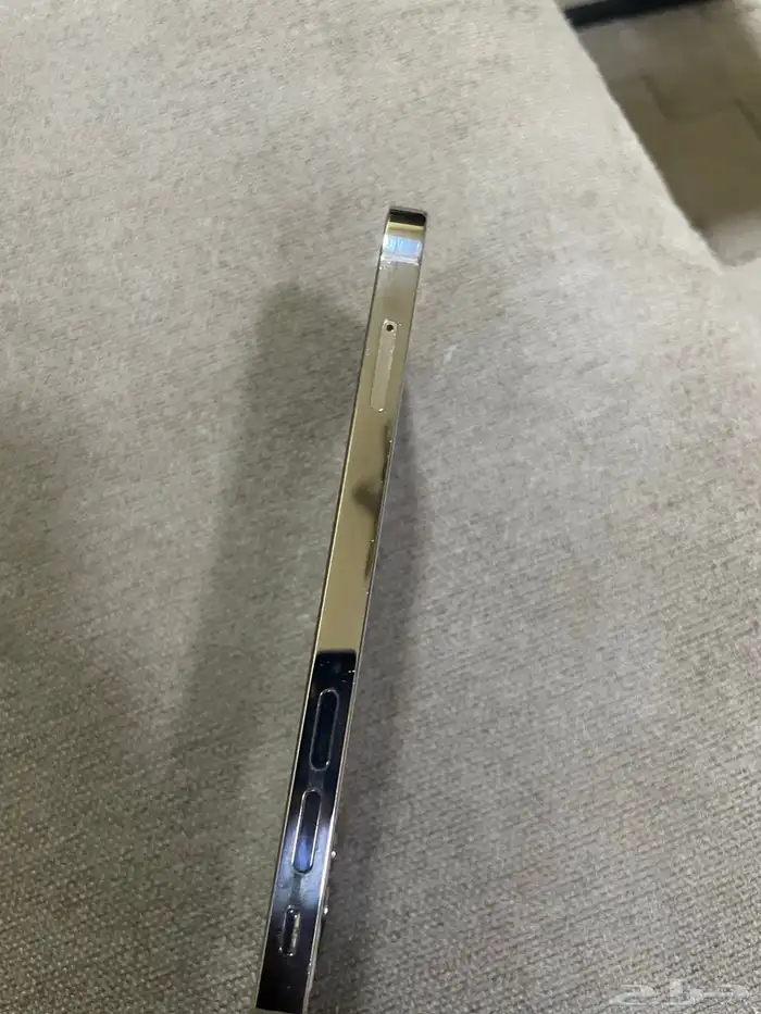 ايفون 12 برو 4