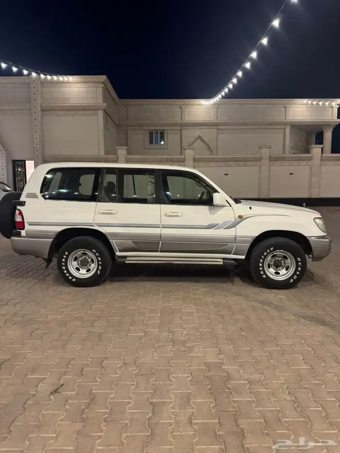 جيب لاند تويوتا 2006 3