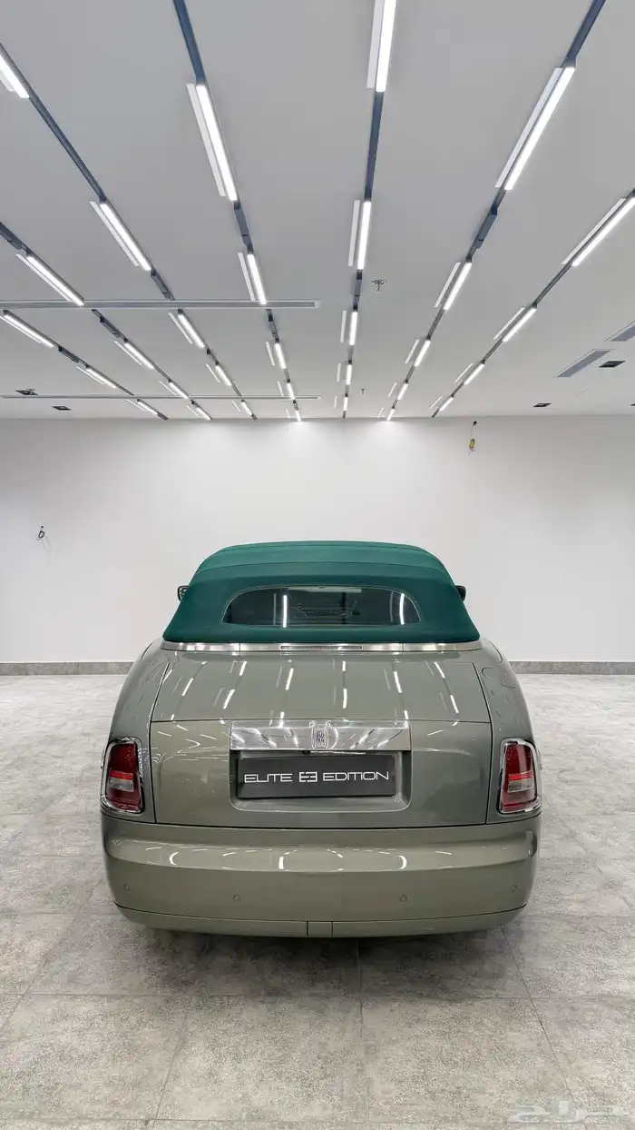 Rolls Royce phantom Drophead 2009 مخزن 9