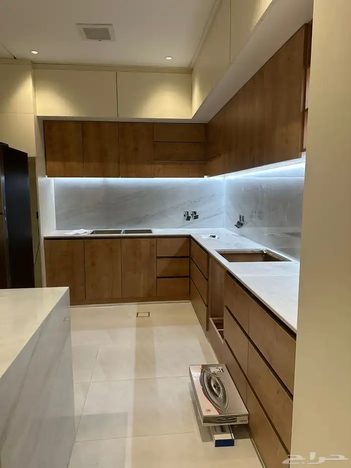 خزائن ومطابخ وغرف نوم خشب 30