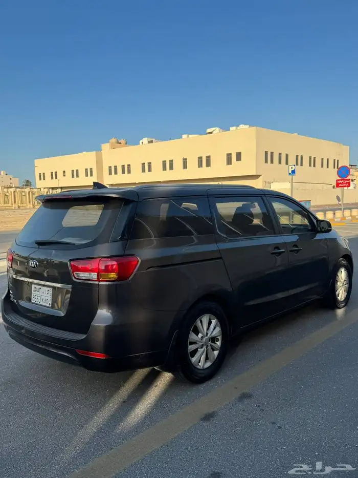 كيا كرنفال 2