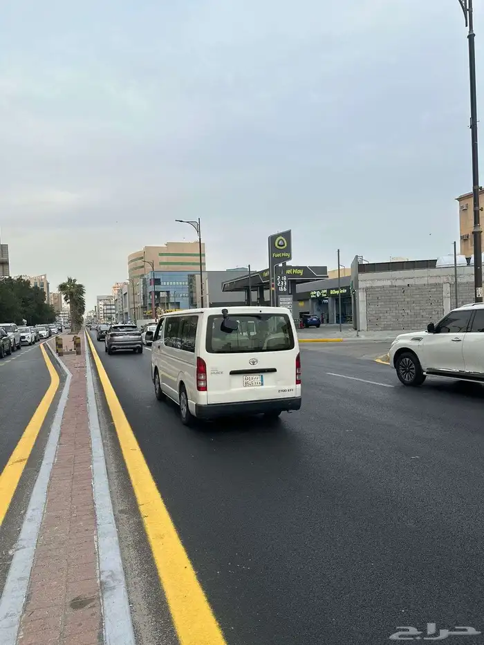 محل زينة سيارات للايجار في ارقى احياء الدمام وبمحطة جديد 6