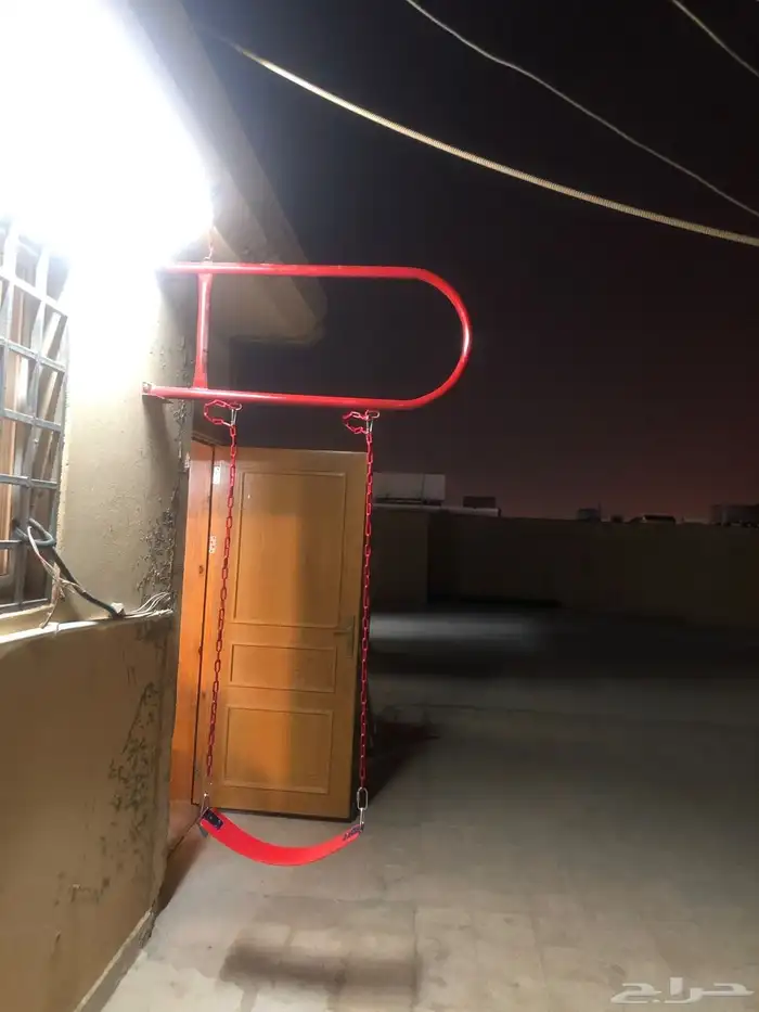 مراجيح جدارية طاولات وكراسي 5