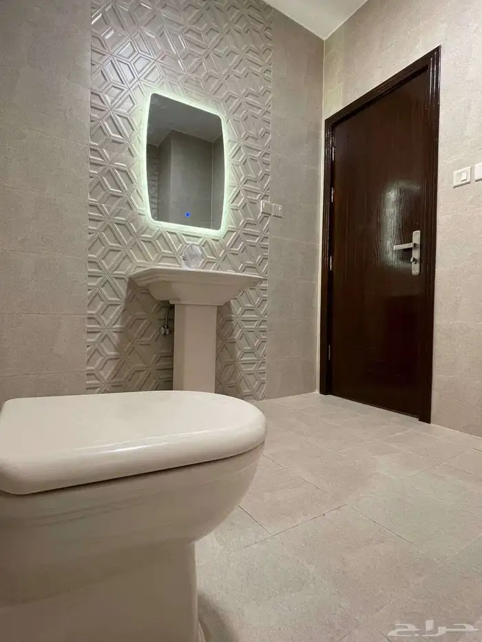 شقتين للايجار عوائل وشقه منها للعزاب 6