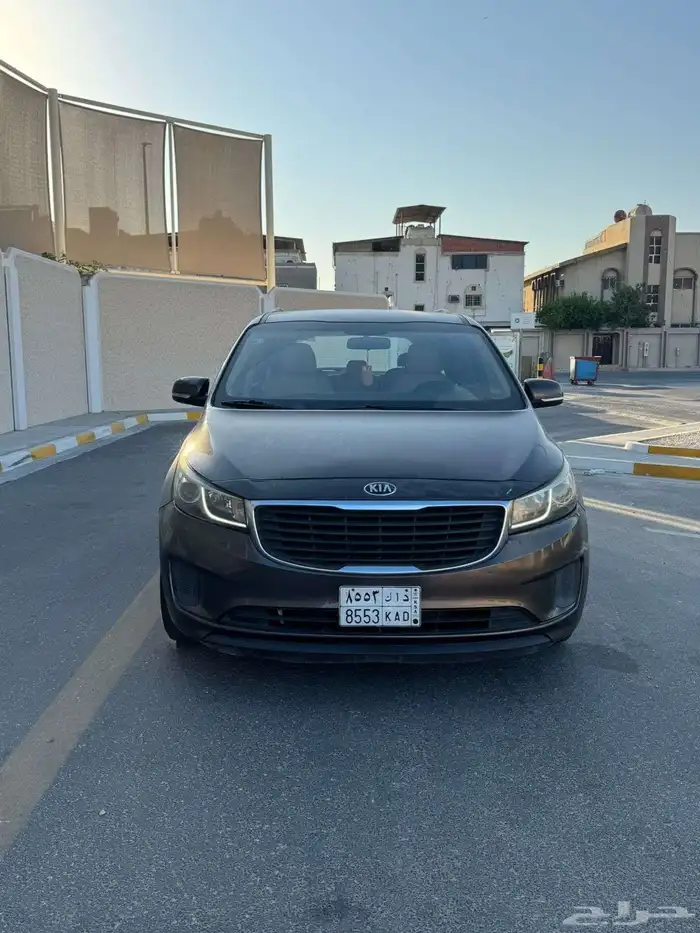 كيا كرنفال 1