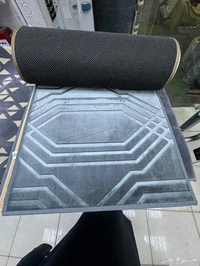 جميع انواع المفروشات الأرضي فنيل بلاستيك مشمع وحرير صيني وفر 15