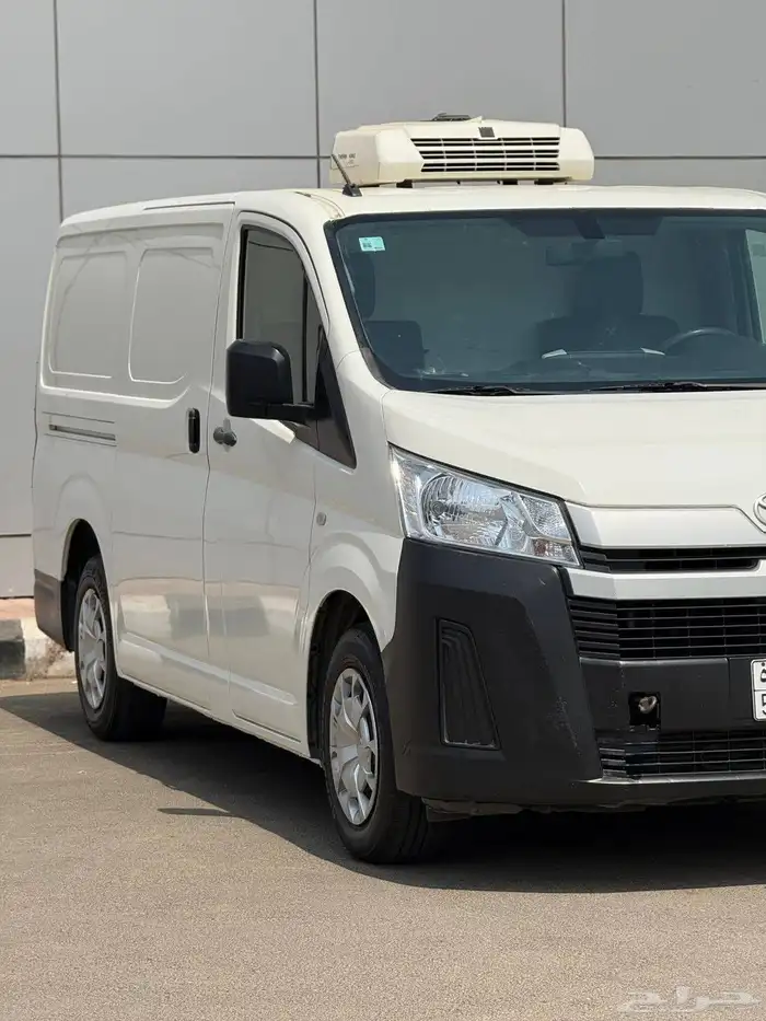 تويوتا باص ثلاجه 2021 السعر شامل الضريبه ب 85 الف 0