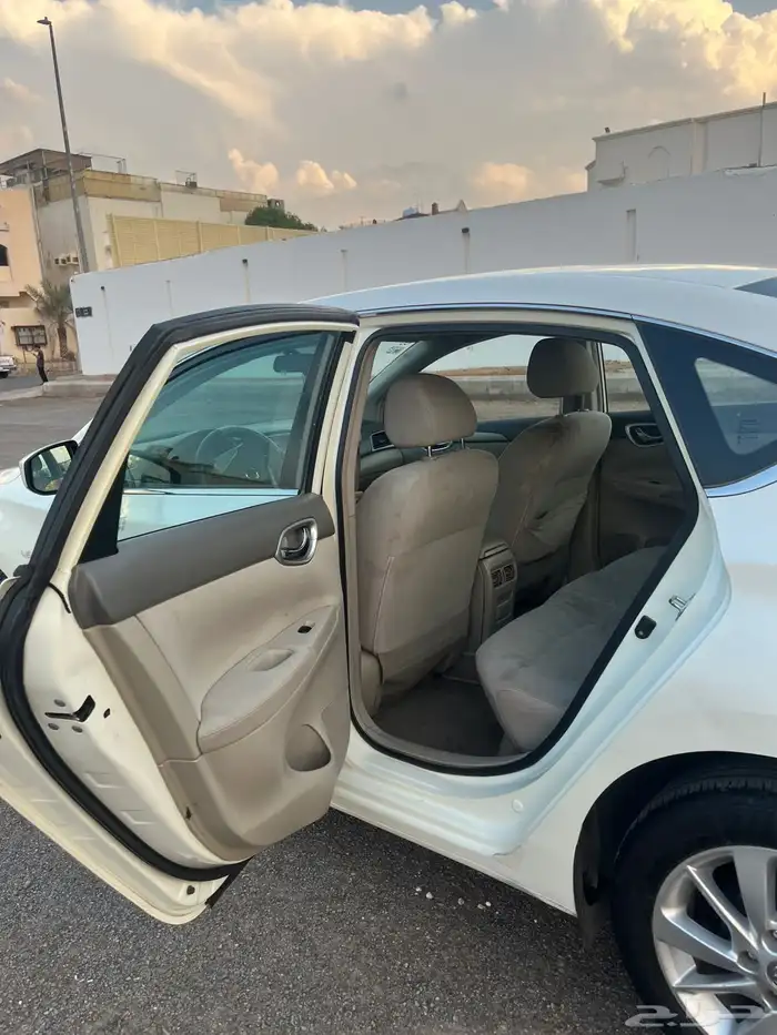 نيسان سينترا 7