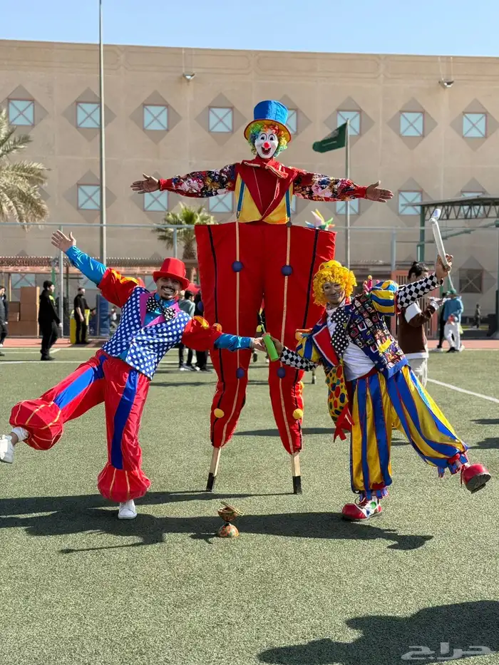 مهرجين و عروض ترفهية متنوعة 18