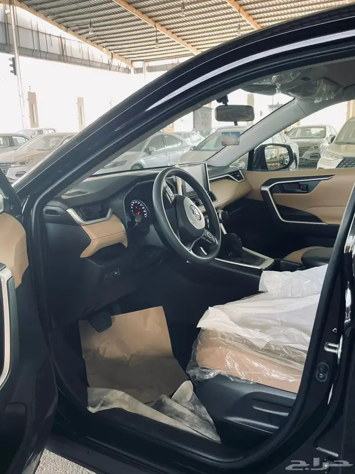 راف فور 2025 استاندر اصفار متوفر اللون الابيض والاسود 15