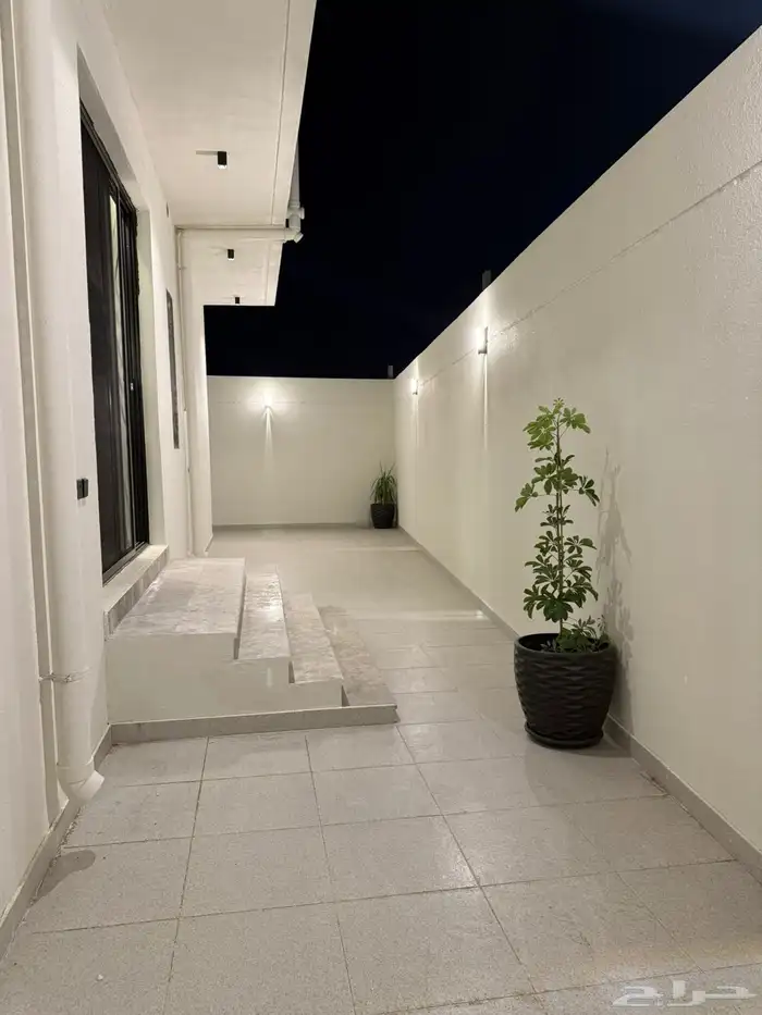 شقق تمليك فاخره في ارقى حي(شهار)تبداء الاسعار من 550 الف 4